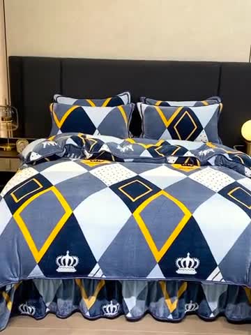 91家纺网 家纺一手货源 找家纺 2024印花8.5斤牛奶绒金貂水晶法莱珊瑚绒四件套床裙款 简约时尚-蓝