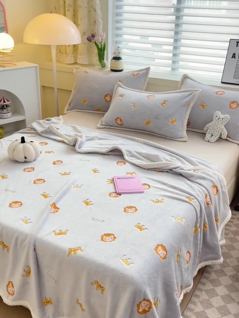 91家纺网 家纺一手货源 找家纺 锦威郎 2023新款毛毯床单保暖加厚珊瑚绒双面午睡毯云朵绒多功能毛毯 狮子灰