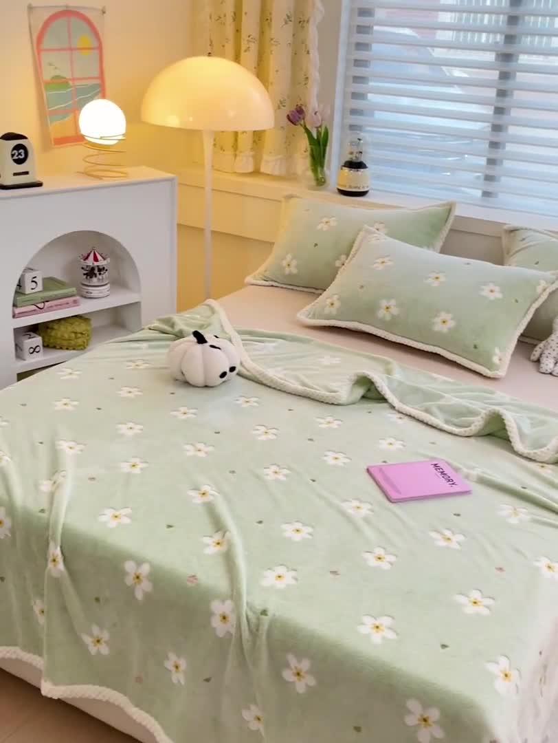 91家纺网 家纺一手货源 找家纺 锦威郎 2023新款毛毯床单保暖加厚珊瑚绒双面午睡毯云朵绒多功能毛毯 小花绿