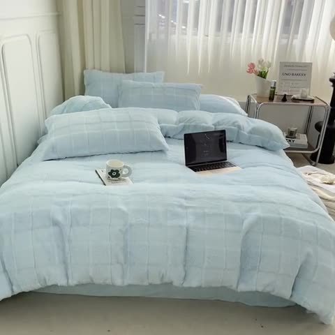 91家纺网 家纺一手货源 找家纺 黑马家居2023新款保暖亲肤兔毛绒四件套 兔绒清新兰