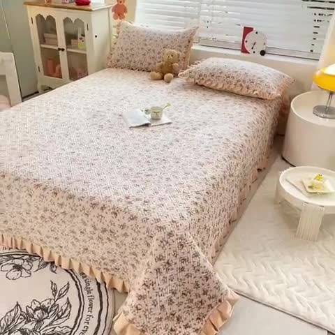 91家纺网 家纺一手货源 找家纺 慕木  2025新款A类小清新加厚多功能牛奶绒夹棉床盖 花卉