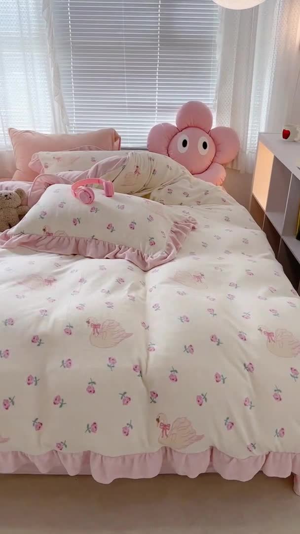 91家纺网 家纺一手货源 找家纺 昔可 2023新款韩系ins花边款牛奶绒四件套 天鹅玫瑰