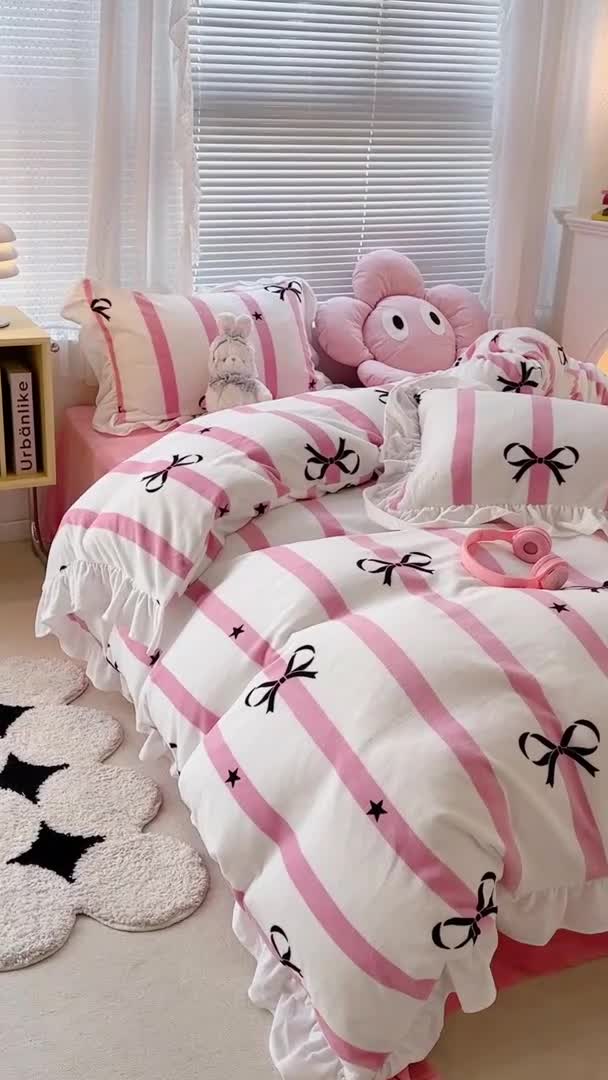 91家纺网 家纺一手货源 找家纺 昔可 2023新款韩系ins花边款牛奶绒四件套 粉条星星蝴蝶结