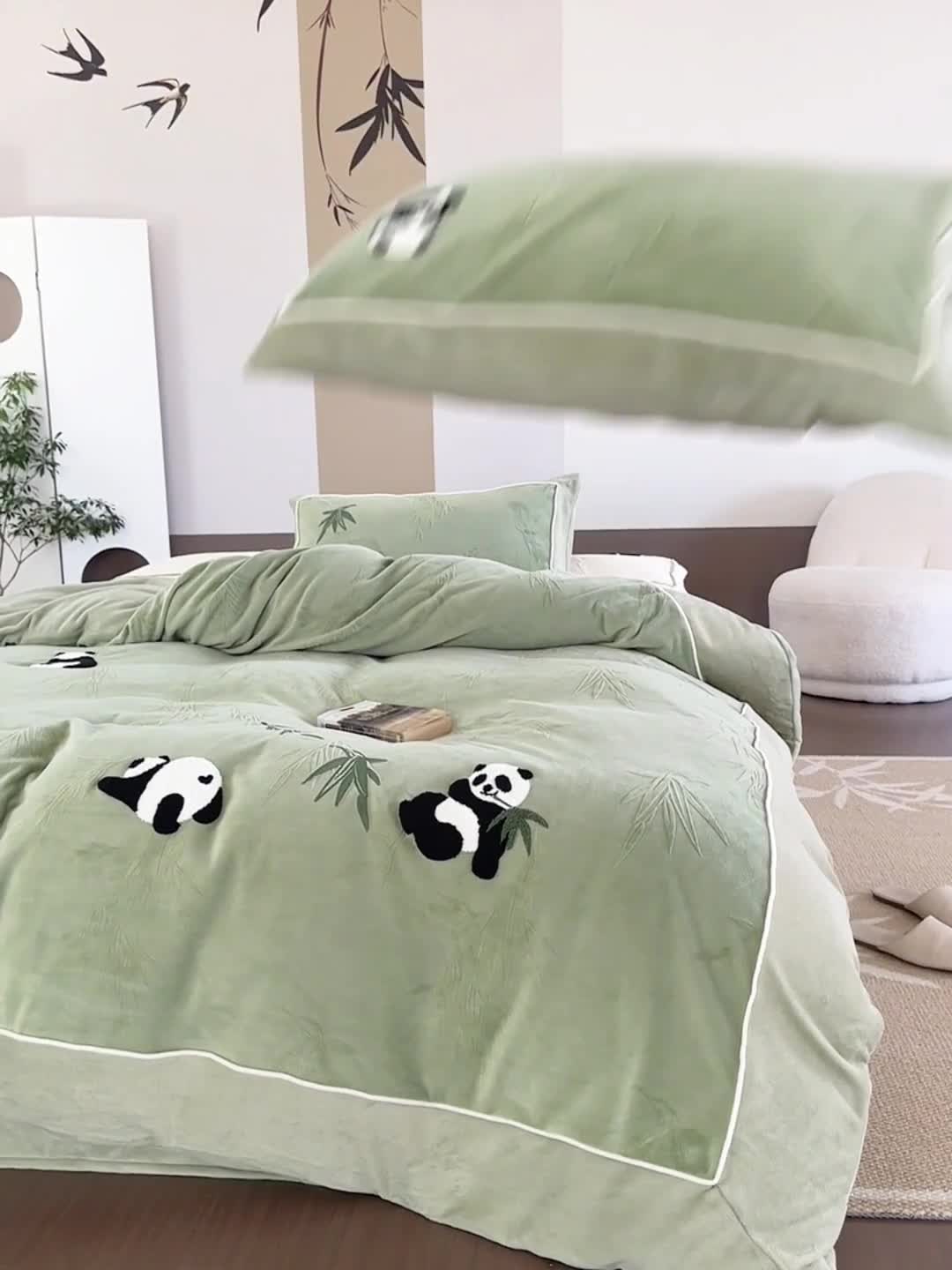 91家纺网 家纺一手货源 找家纺 安莱生活 2023专版锦芙牛奶绒毛巾绣四件套-情绪熊猫款-国风风格图 情绪熊猫-绿竹