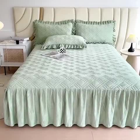 91家纺网 家纺一手货源 找家纺 十个点家纺 2024新款牛奶绒单床裙-欣雅 奶油绿