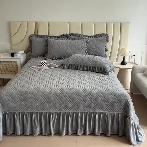 91家纺网 家纺一手货源 找家纺 十个点家纺 2024新款牛奶绒欣雅系列单床盖 欣雅-奶油灰