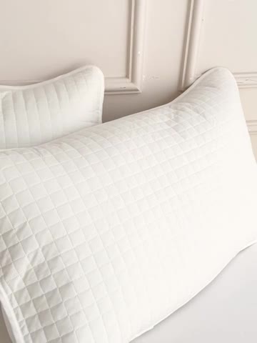 91家纺网 家纺一手货源 找家纺 春雨家居 2024新款全棉隔脏夹棉枕套 白色