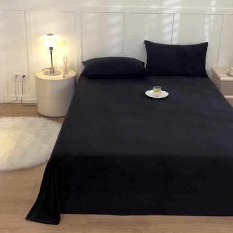 91家纺网 家纺一手货源 找家纺 慕澄家纺 2023新款纯色牛奶绒加厚保暖多功能床单盖毯 床单-黑金