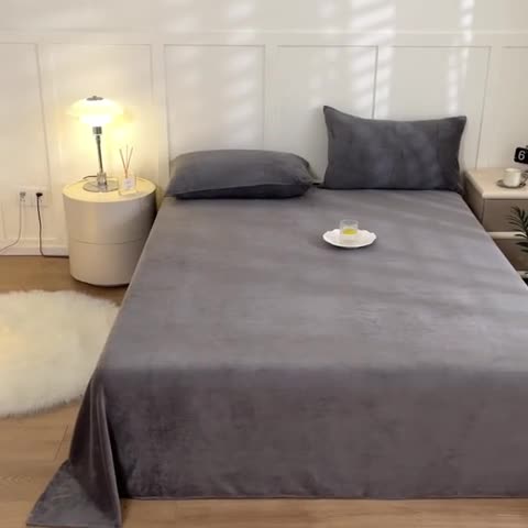 91家纺网 家纺一手货源 找家纺 慕澄家纺 2023新款纯色牛奶绒加厚保暖多功能床单盖毯 床单-墨灰