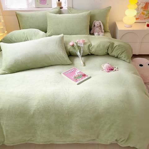 91家纺网 家纺一手货源 找家纺 慕澄家纺 2023新款简约牛奶绒加厚保暖四件套-纯爱 纯爱-抹茶