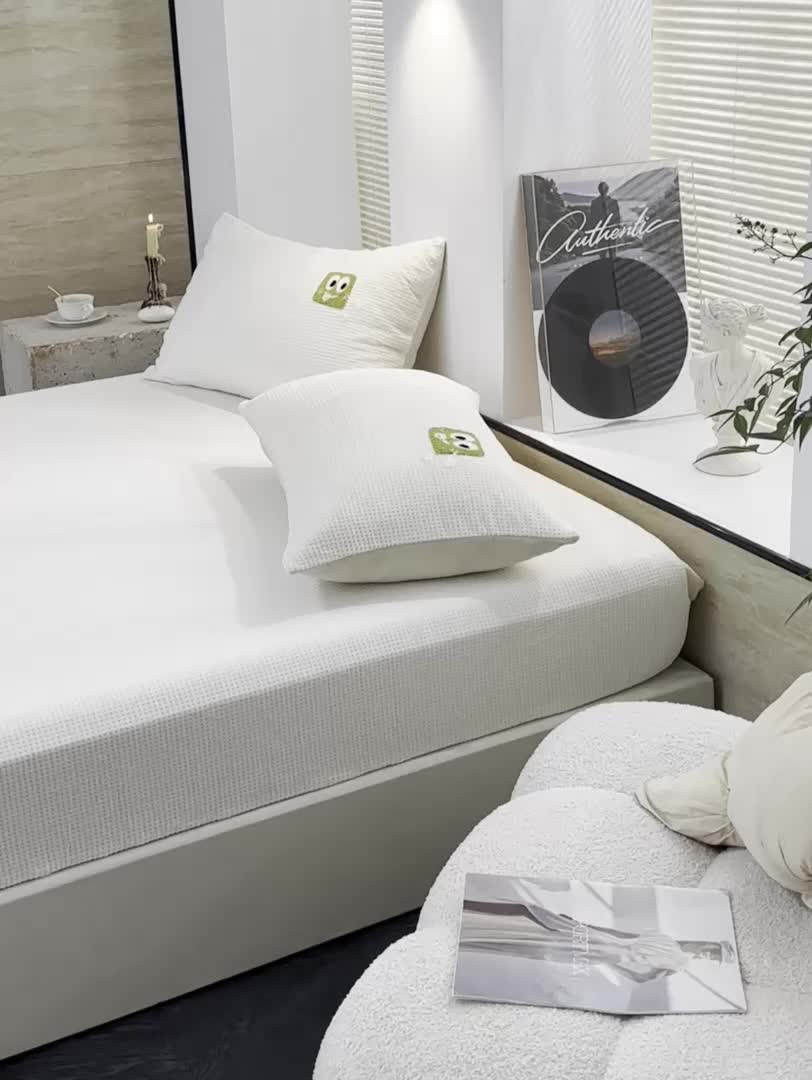 91家纺网 家纺一手货源 找家纺 洋铭区（原狠狠爱）2023新款华夫格单品绒床笠 华夫格 暖阳白