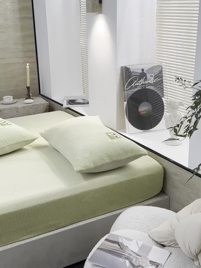 91家纺网 家纺一手货源 找家纺 洋铭区（原狠狠爱）2023新款华夫格单品绒床笠 华夫格 暖阳绿