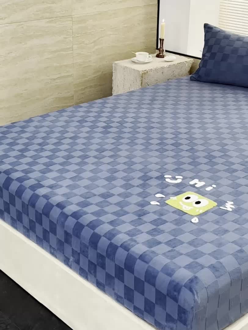 91家纺网 家纺一手货源 找家纺 洋铭区（原狠狠爱）2023新款华夫格单品绒床笠 清格 蓝