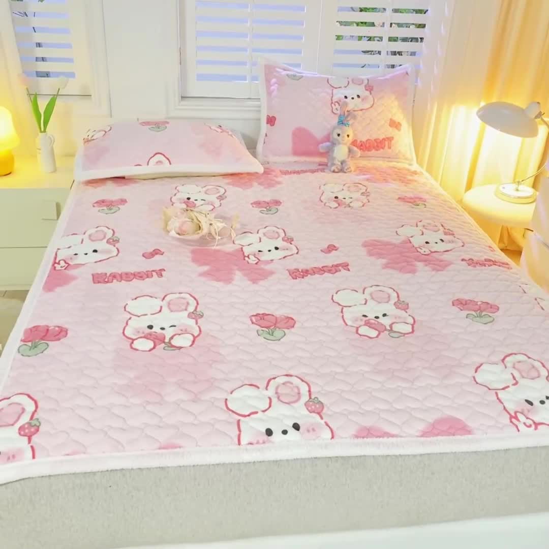 91家纺网 家纺一手货源 找家纺 米柳家纺 2023新款牛奶绒床垫床护垫薄款秋冬保暖床垫床褥子 可爱兔