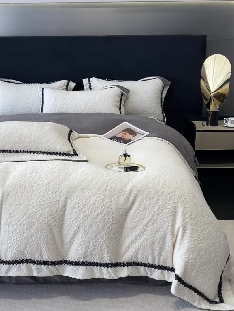 91家纺网 家纺一手货源 找家纺 （总）优悦 2025新款高克重雕花牛奶绒四件套-西西里