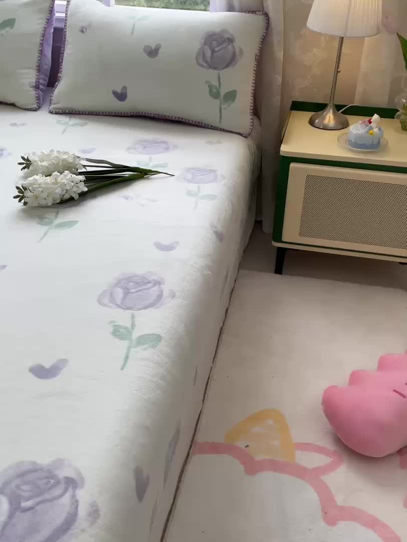 91家纺网 家纺一手货源 找家纺 安哆啦家纺 2024新款高克重牛奶绒印花单床笠 紫色郁金香