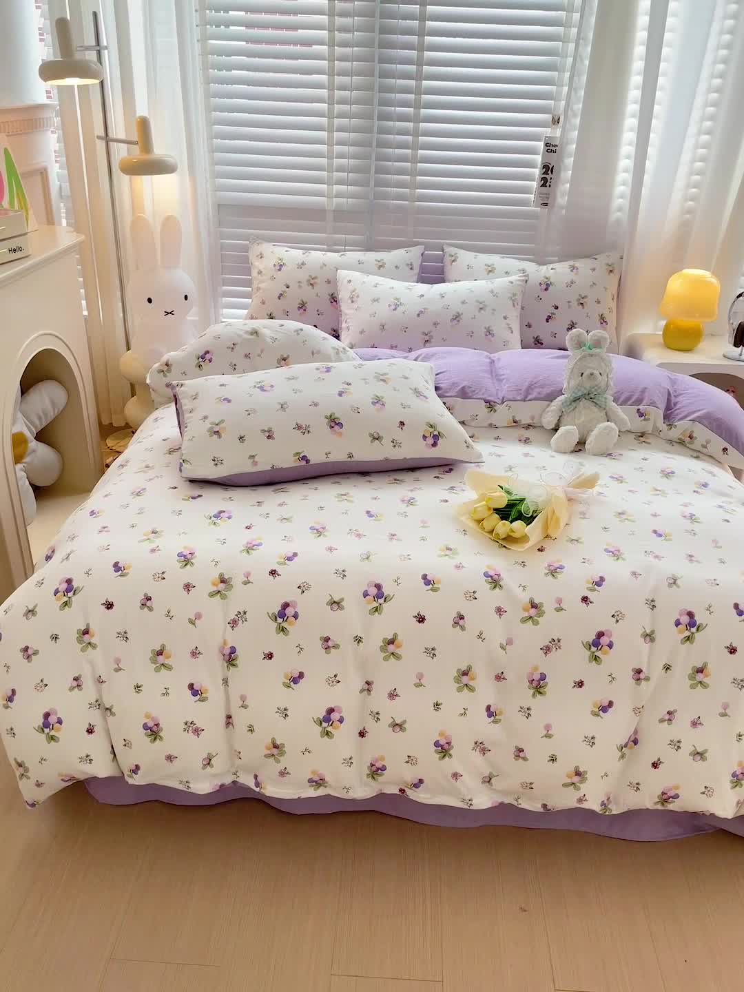 91家纺网 家纺一手货源 找家纺 暖芯优选2023新款超柔有氧小竺提花棉双层纱学生四件套 紫葡萄