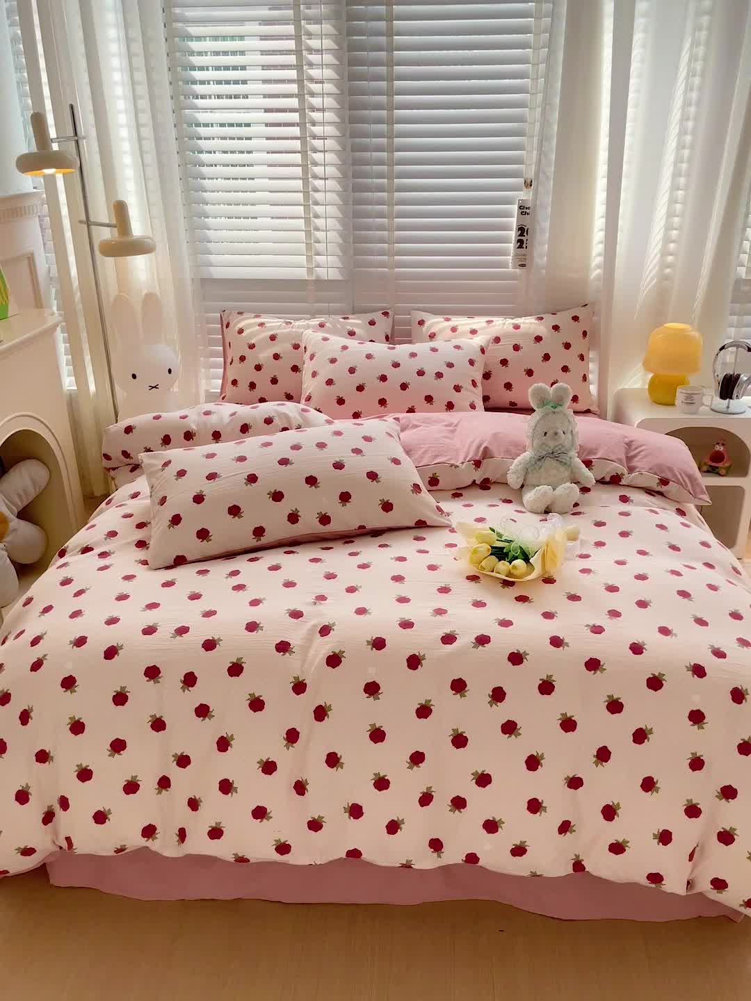 91家纺网 家纺一手货源 找家纺 暖芯优选2023新款超柔有氧小竺提花棉双层纱学生四件套 温宁花语