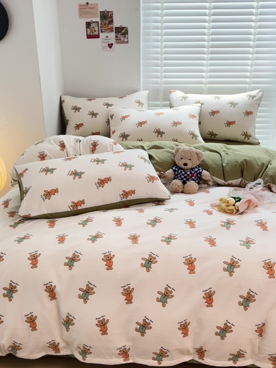 91家纺网 家纺一手货源 找家纺 暖芯优选2023新款超柔有氧小竺提花棉双层纱学生四件套 小熊派对