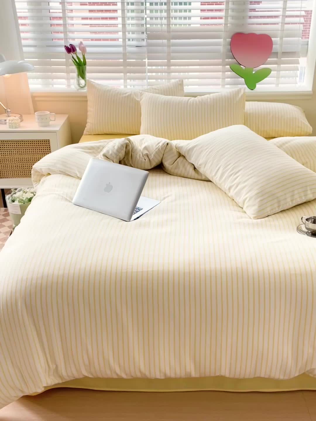 91家纺网 家纺一手货源 找家纺 暖芯优选2023直播款无印风双层纱棉麻水洗棉麻四件套竖条纹嫩鹅黄条