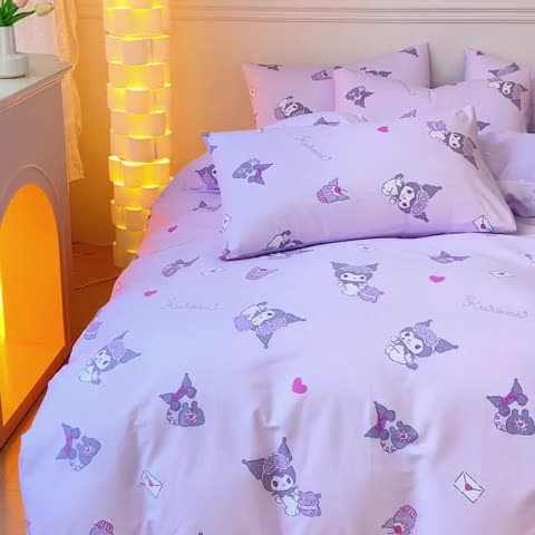 91家纺网 家纺一手货源 找家纺 金丝鸟家纺 2023新款全棉印花三利欧库洛米系列四件套 香芋紫库洛米