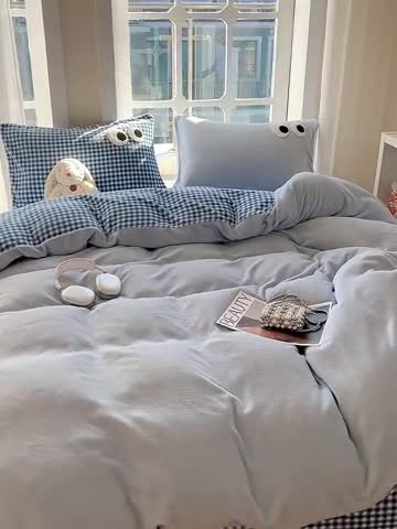 91家纺网 家纺一手货源 找家纺 慕尚家纺 2025新款牛奶绒大眼睛系列四件套 芭比白云石