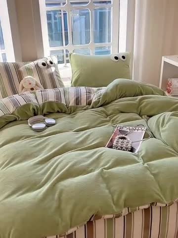 91家纺网 家纺一手货源 找家纺 慕尚家纺 2025新款牛奶绒大眼睛系列四件套 露娜松石绿