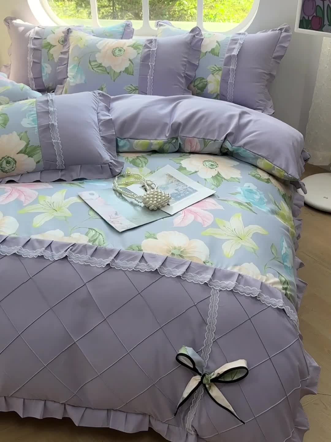 91家纺网 家纺一手货源 找家纺 金米诺 2024新款蝴蝶结韩版蕾丝花边床裙四件套 雨后花园-清新灰