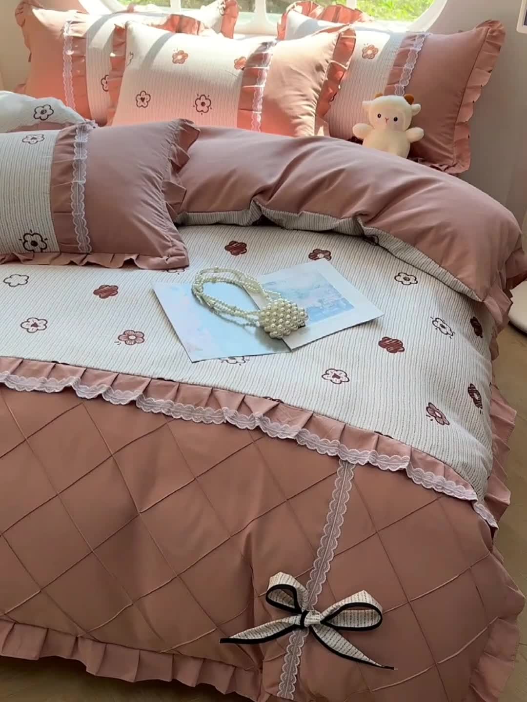 91家纺网 家纺一手货源 找家纺 金米诺 2024新款蝴蝶结韩版蕾丝花边床裙四件套 锦恋-太妃咖