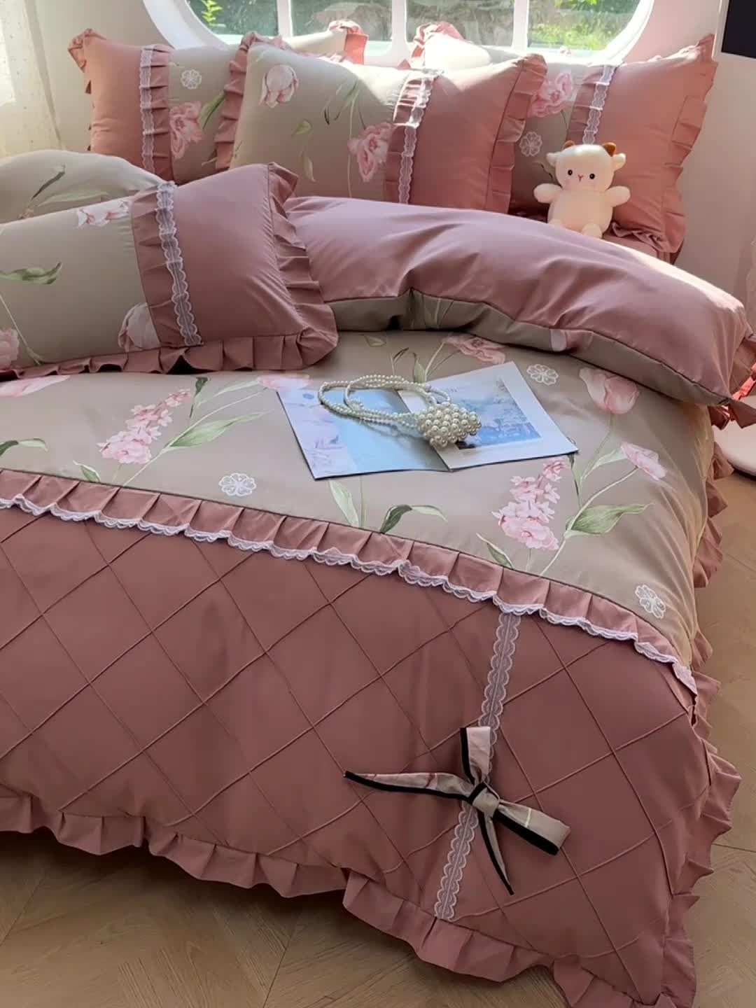 91家纺网 家纺一手货源 找家纺 金米诺 2024新款蝴蝶结韩版蕾丝花边床裙四件套 旋风记忆-温情咖