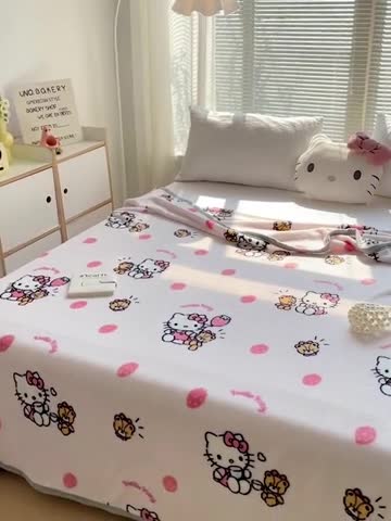 91家纺网 家纺一手货源 找家纺 海岛哥哥 2023新款双面牛奶绒盖毯正版三丽鸥授权系列毛毯 草莓kt