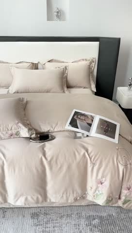 91家纺网 家纺一手货源 找家纺 宅家居 2024轻奢小香风双面纯棉长绒棉四件套香奈百合-香槟金