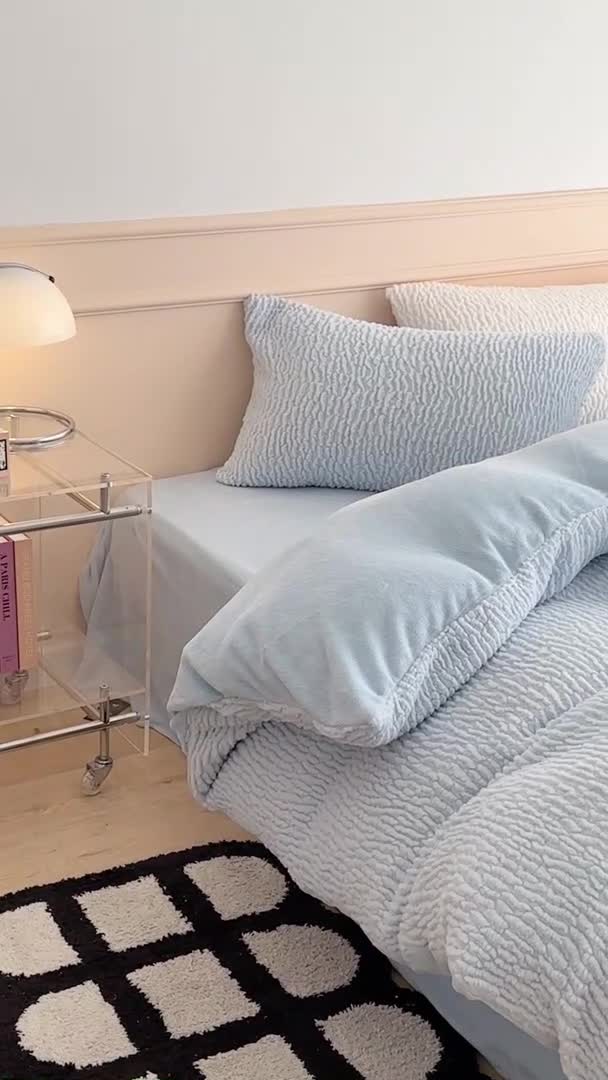 91家纺网 家纺一手货源 找家纺 昔可 2023新款纯色泡芙云朵绒四件套 baby蓝