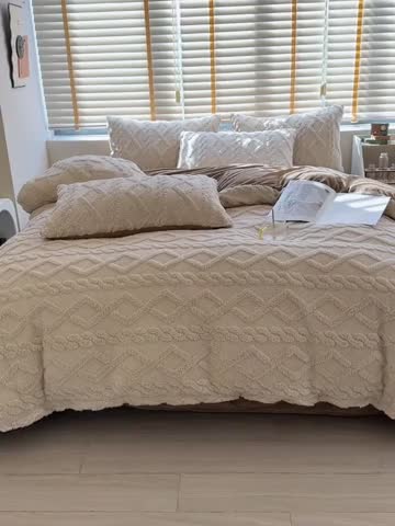 91家纺网 家纺一手货源 找家纺 潮邦创意家居 2025新款跑量款塔芙绒宝宝绒四件套 浅咖