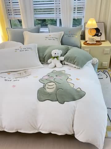 91家纺网 家纺一手货源 找家纺 （总）凡客家居 2023新款牛奶绒贴布绣四件套学生宿舍三件套