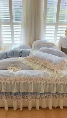 91家纺网 家纺一手货源 找家纺 麒豆豆 2023新款高克重雕花牛奶绒四件套花边款花间浪漫天空蓝