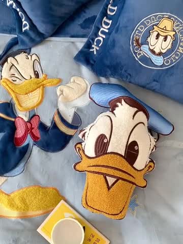 91家纺网 家纺一手货源 找家纺 （总）紫碧螺 2023新款牛奶绒系列四件套-唐老鸭