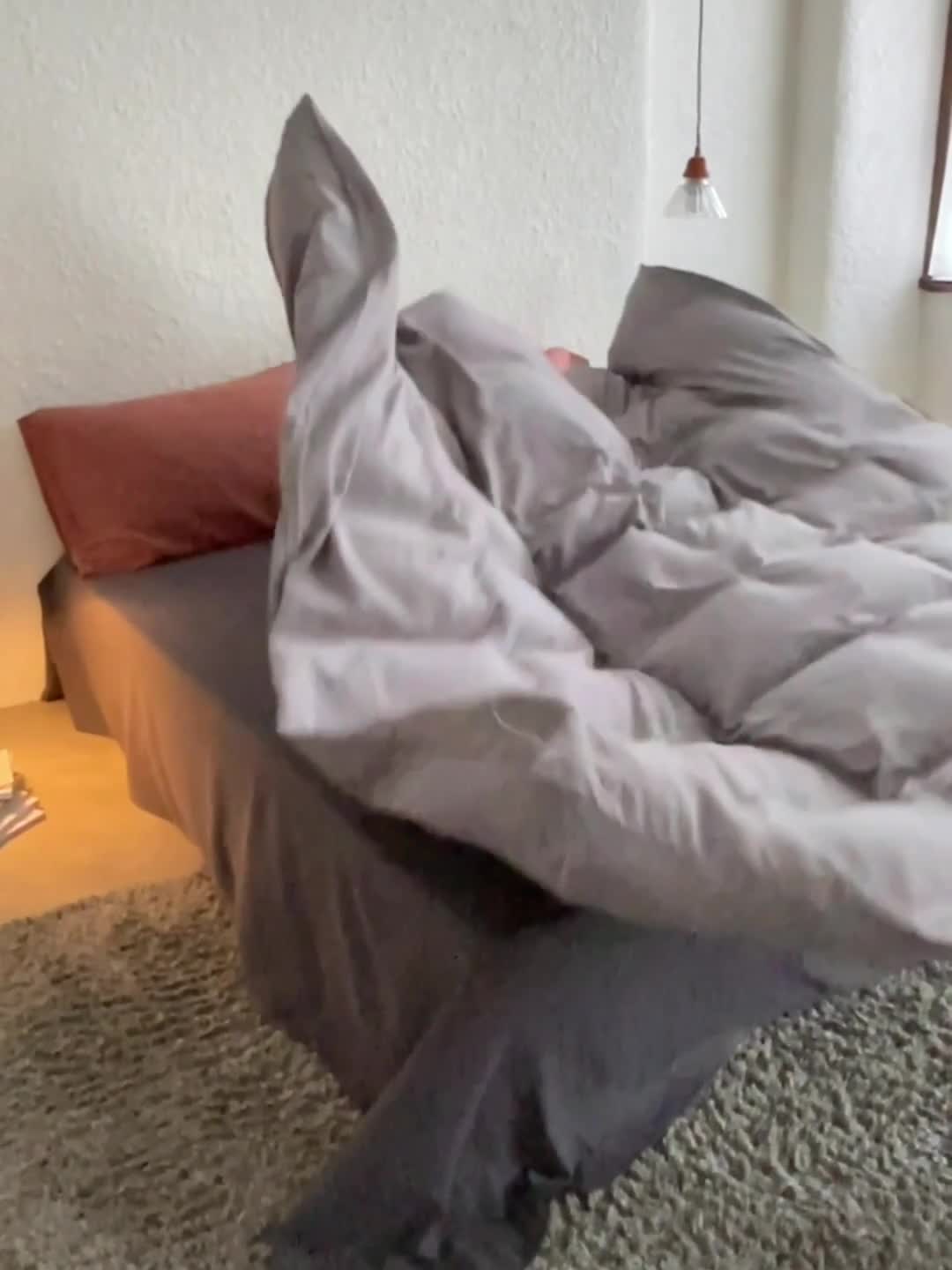 91家纺网 家纺一手货源 找家纺 安莱生活2024款绉纱美拉德色混搭四件套单品系列 水泥+黑巧+水泥太妃