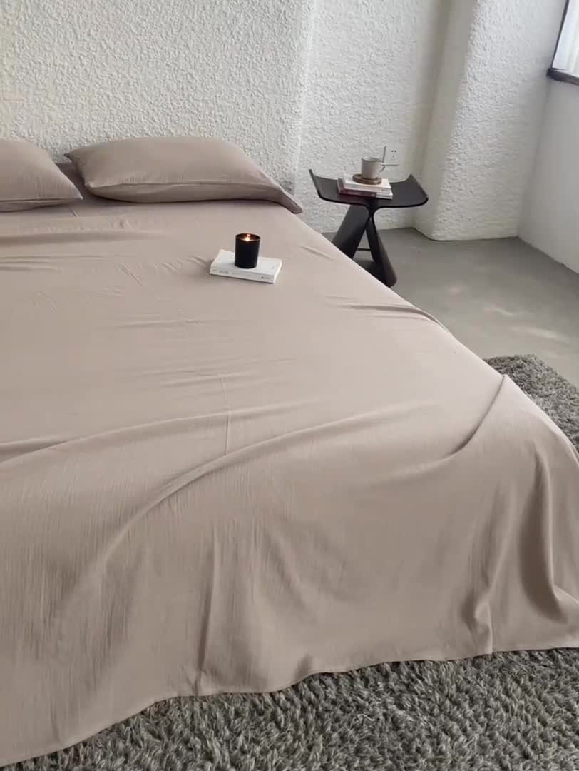 91家纺网 家纺一手货源 找家纺 安莱生活2024新款绉纱美拉德色纯色单品床单 伯爵