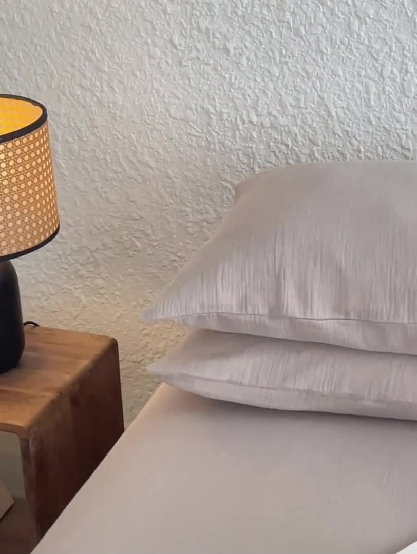 91家纺网 家纺一手货源 找家纺 安莱生活2024新款绉纱美拉德色纯色单品枕套 伯爵