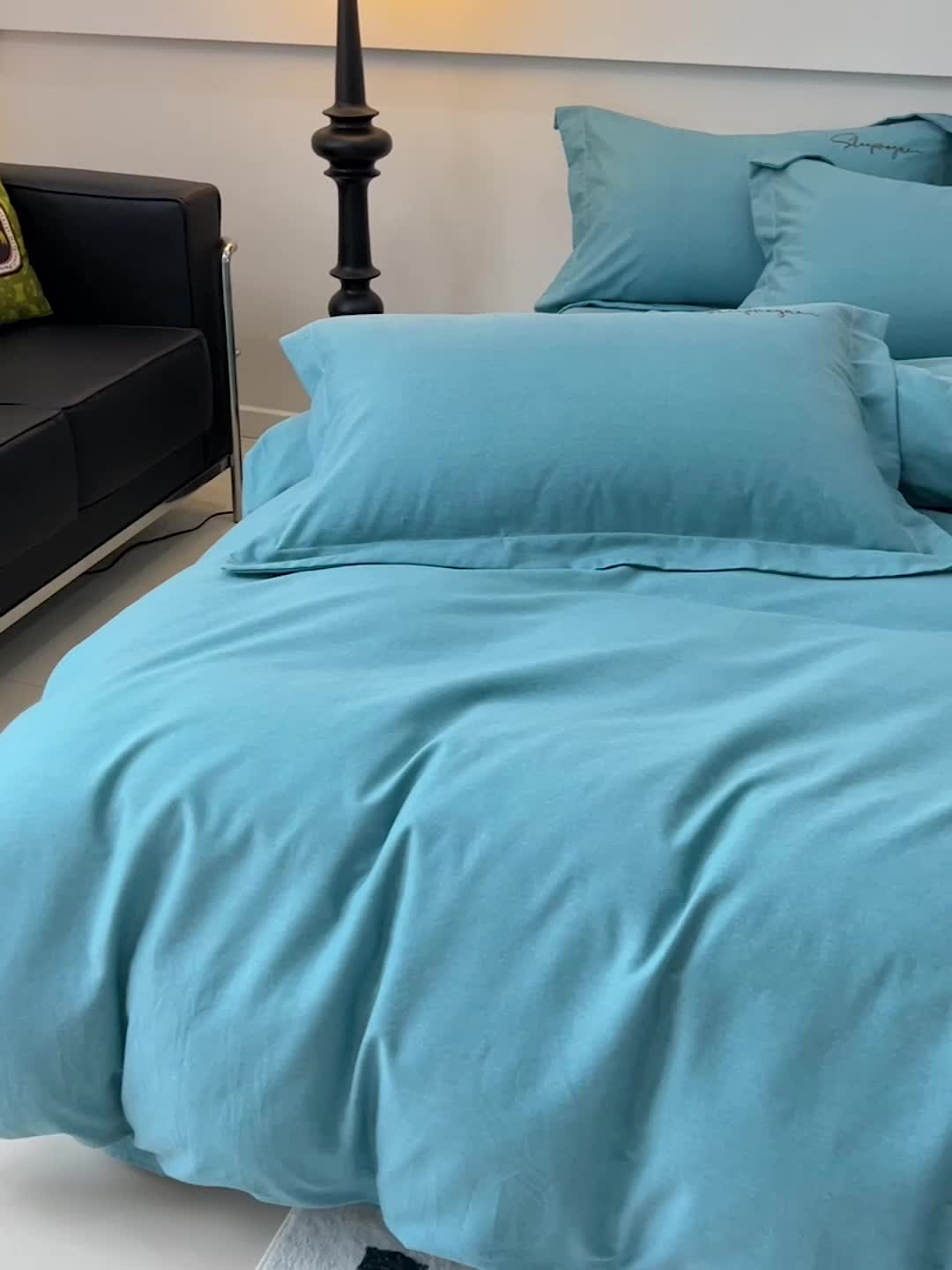 91家纺网 家纺一手货源 找家纺 慕尚家纺 2025新款全棉磨毛英文字母绣系列四件套 艾丽兰