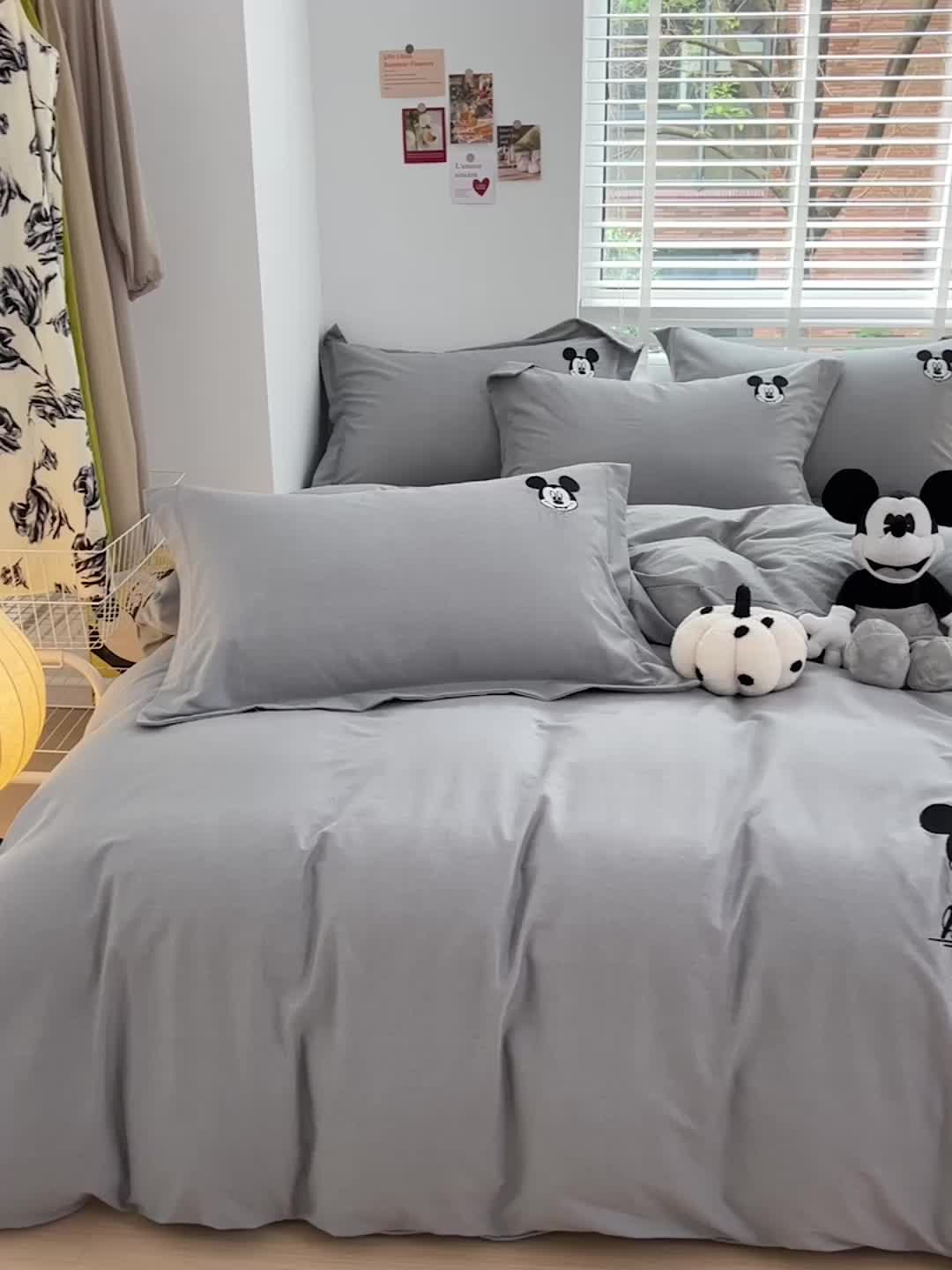 91家纺网 家纺一手货源 找家纺 慕尚家纺 2025新款迪士尼全棉磨毛刺绣系列四件套 米奇灰