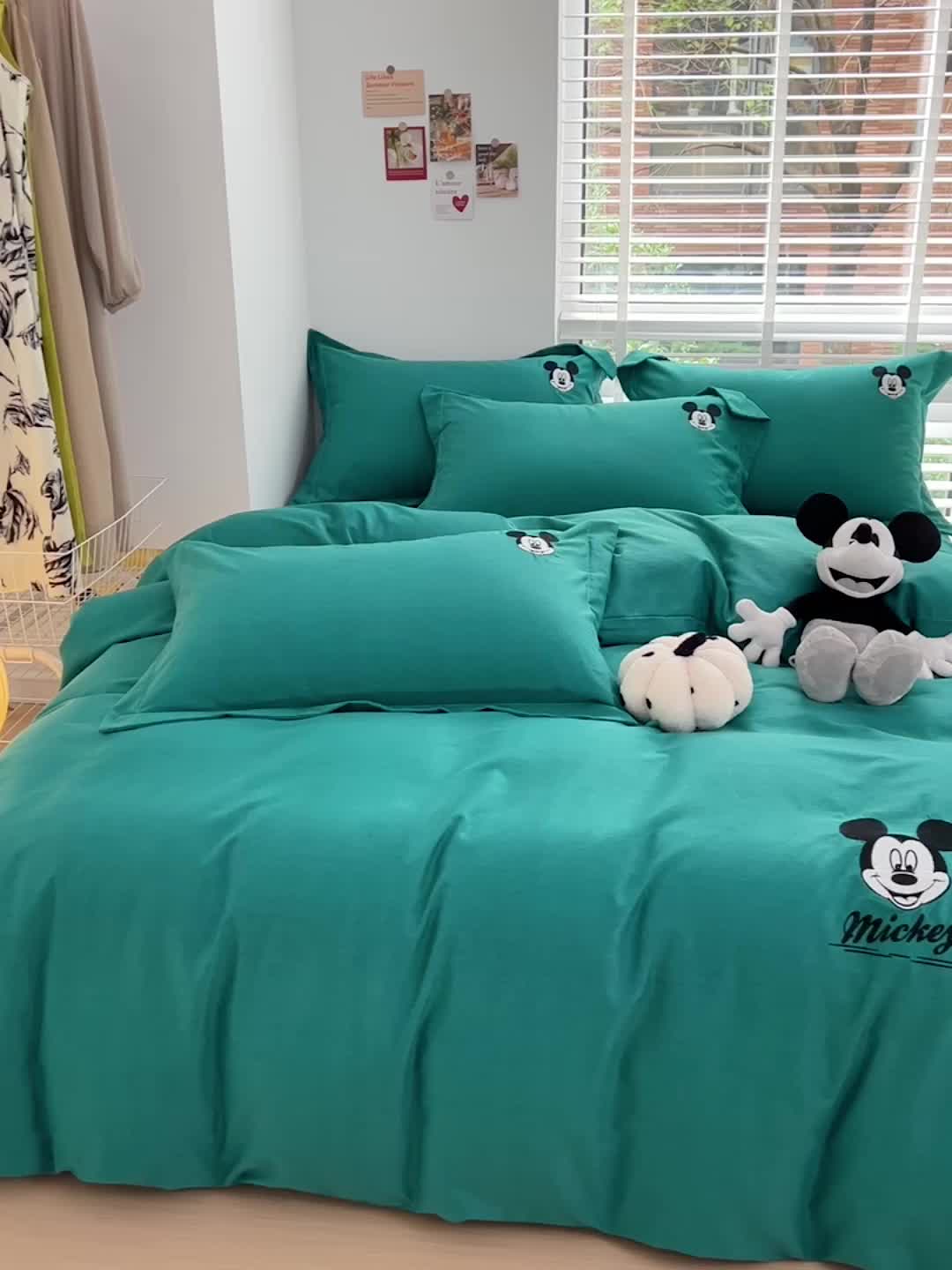 91家纺网 家纺一手货源 找家纺 慕尚家纺 2025新款迪士尼全棉磨毛刺绣系列四件套 米奇墨绿