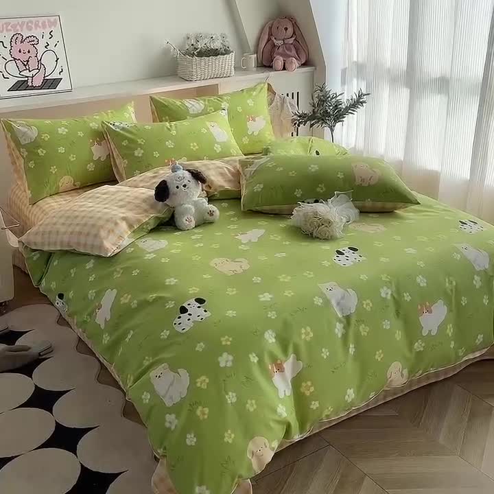 91家纺网 家纺一手货源 找家纺 简宜家居 2025新款40支13070纯棉卡通系列四件套 漫步绿茵