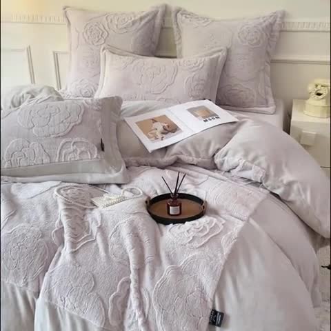91家纺网 家纺一手货源 找家纺 品家居 2025新款AB版高克重兔绒牛奶绒四件套-花颂 花颂-灰色