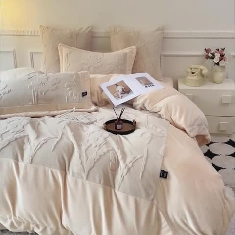 91家纺网 家纺一手货源 找家纺 品家居 2025新款AB版高克重兔绒牛奶绒四件套-花絮 花絮-黄色