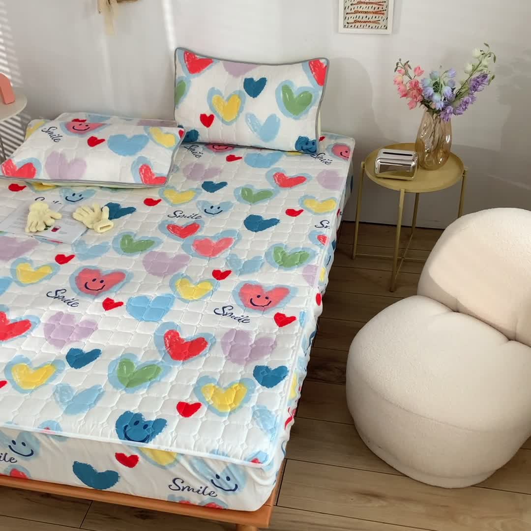 91家纺网 家纺一手货源 找家纺 舒居 2024新款亲肤棉夹棉防水床笠 彩虹微笑