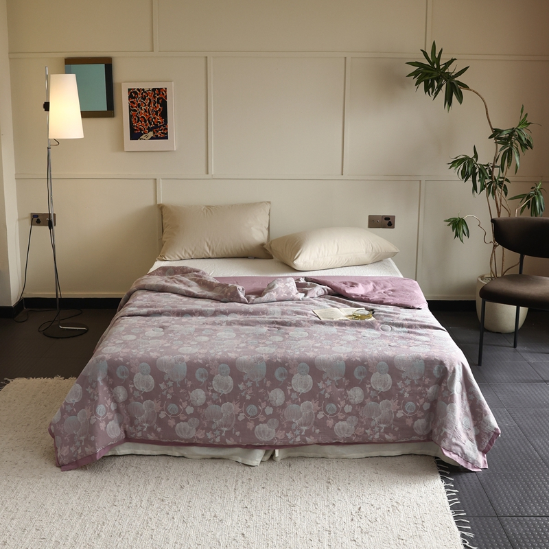 91家纺网 家纺一手货源 找家纺 （总）法芙娜家纺 60S全棉色织大提花纱布夏被